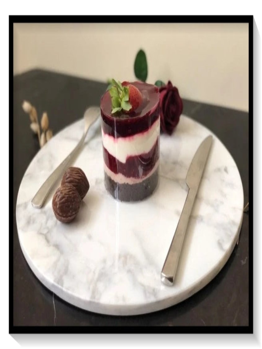 Marmorinen Koristealusta